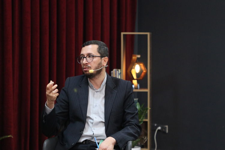 محمد رستم‌پور